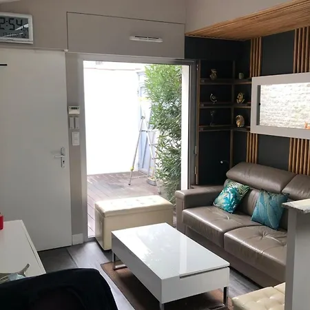 La Maisonnette Du Clos Апартаменты *